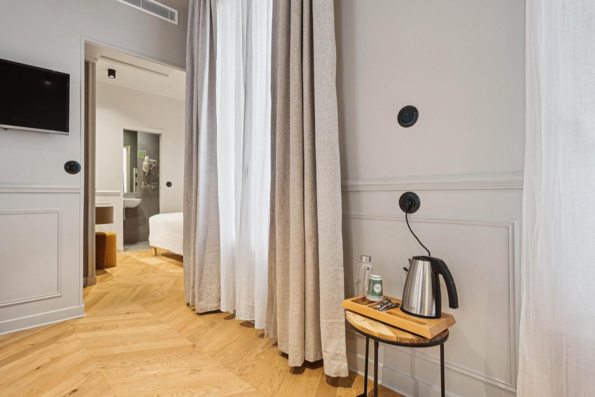 Hotel Clemence Paris Bagian luar foto